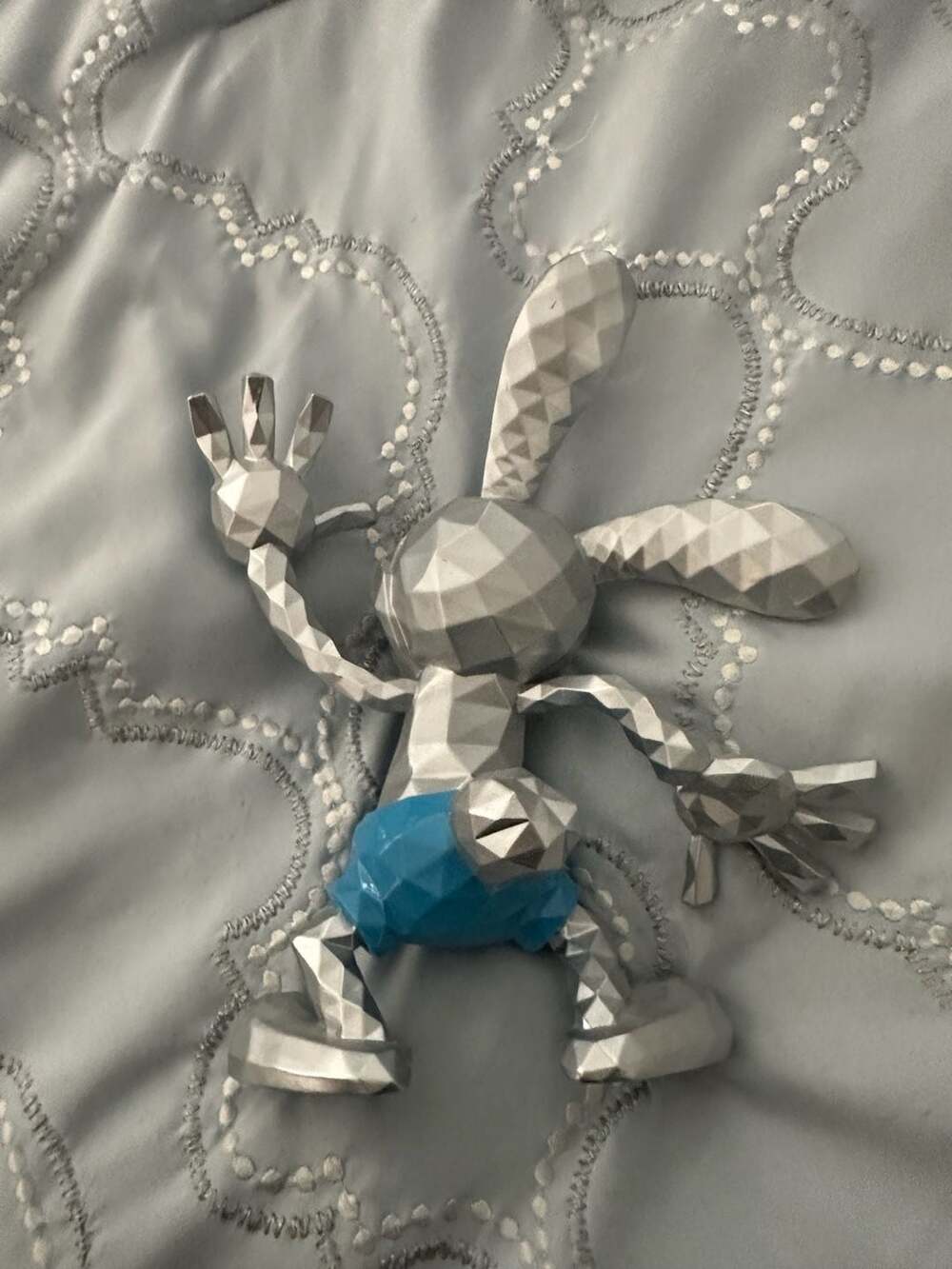 Disney 100th Anniversary Oswald the Lucky Rabbit 95th Anniversary Geometric Crys - Picture 4 of 4